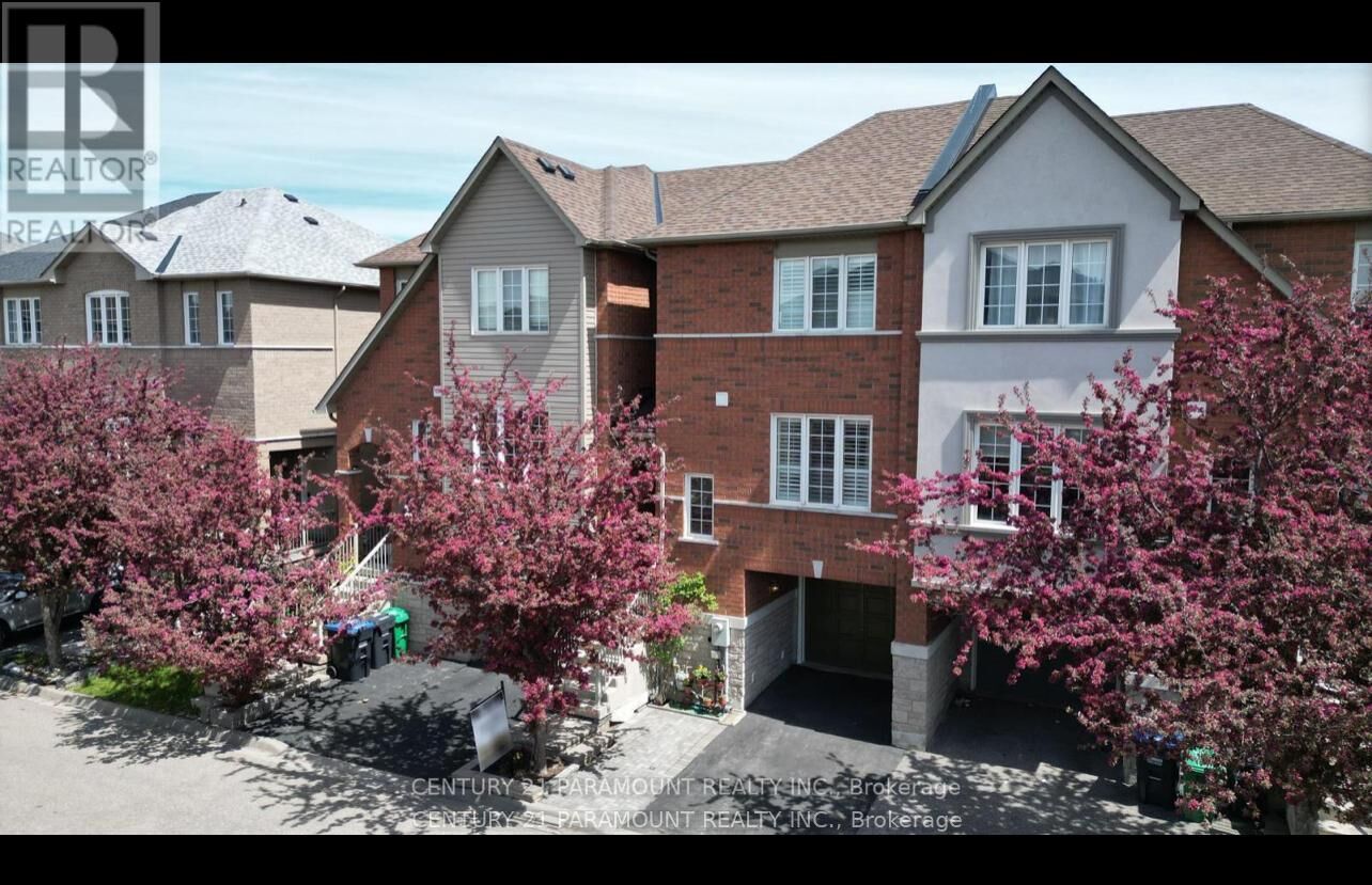Property Photo:  7155 Magistrate Terrace 81  ON L5W 1Y8 