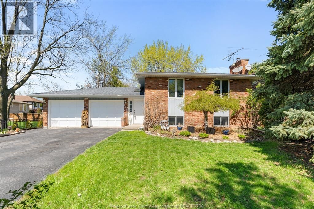 Property Photo:  12510 Little River Boulevard  ON N8N 4H3 