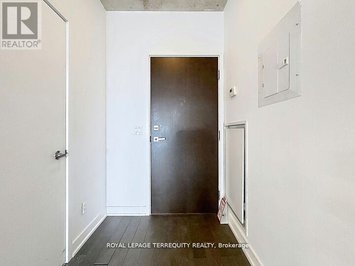 Property Photo:  1190 Dundas Street East 510  ON M4M 0C5 