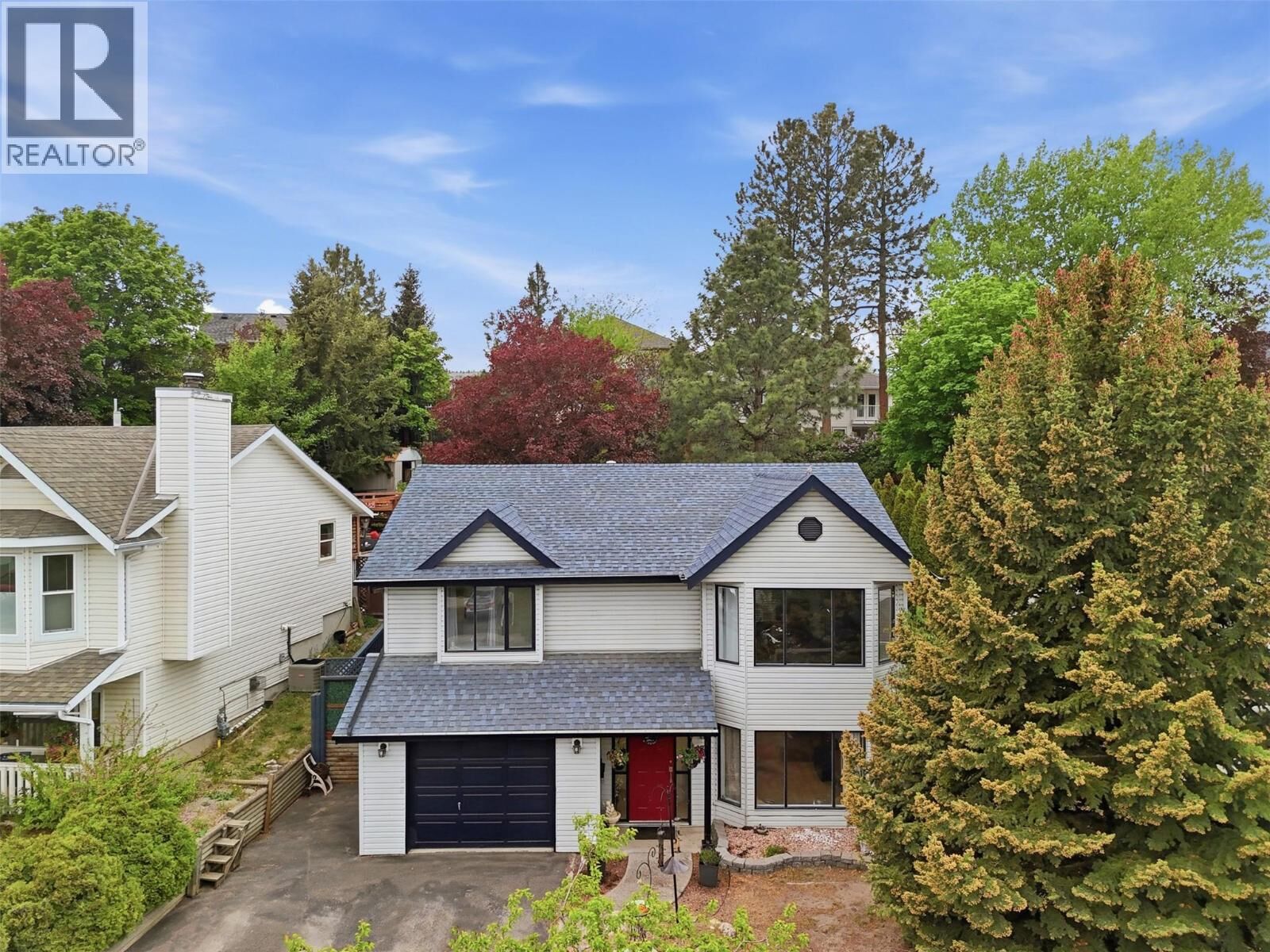Property Photo:  133 Robson Drive  BC V2E 2K6 