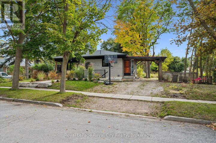 Property Photo:  20 Highview Place  ON N1H 1M7 