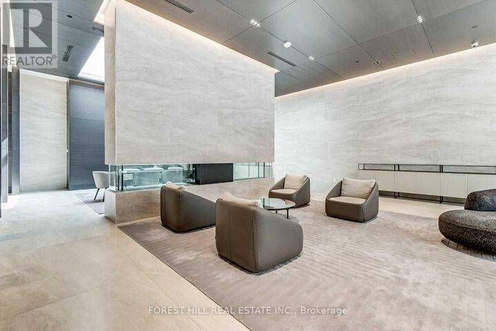 Property Photo:  2221 Yonge Street 5703  ON M4S 2B4 