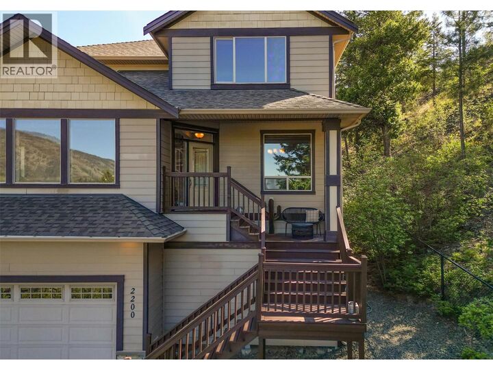 Property Photo: 2200 Sunview Drive BC V1Z 3X9