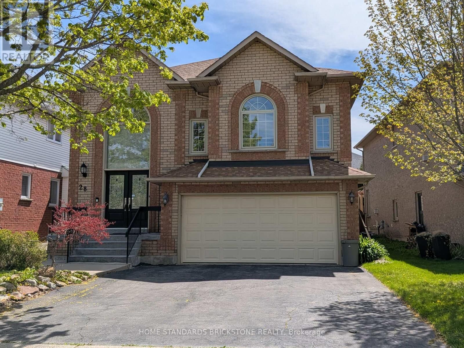 Property Photo:  28 Brookhurst Crescent  ON L0R 2H3 