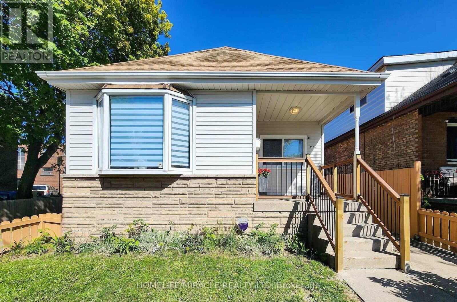 Property Photo:  294 Fairfield Avenue South  ON L8H 5H6 
