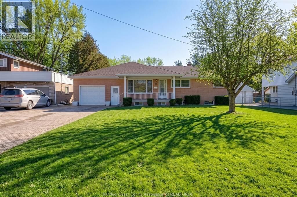 Property Photo:  651 Morand Street  ON N9G 1J1 