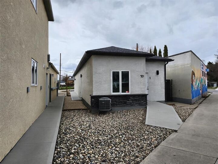 20 Railway Street — photo 1