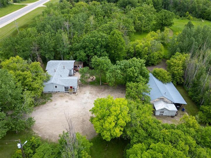 Property Photo:  29107 Pth 12 Highway  MB R5G 1M4 