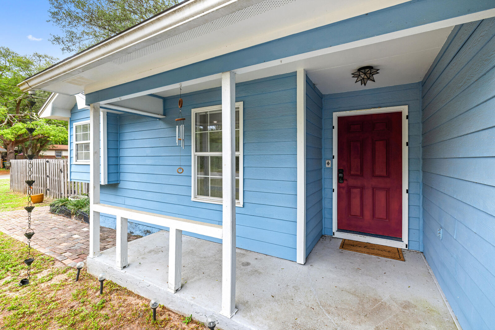Property Photo:  213 Cadillac Avenue  FL 32578 