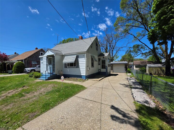 Property Photo:  2352 Fairmount Parkway  PA 16510 
