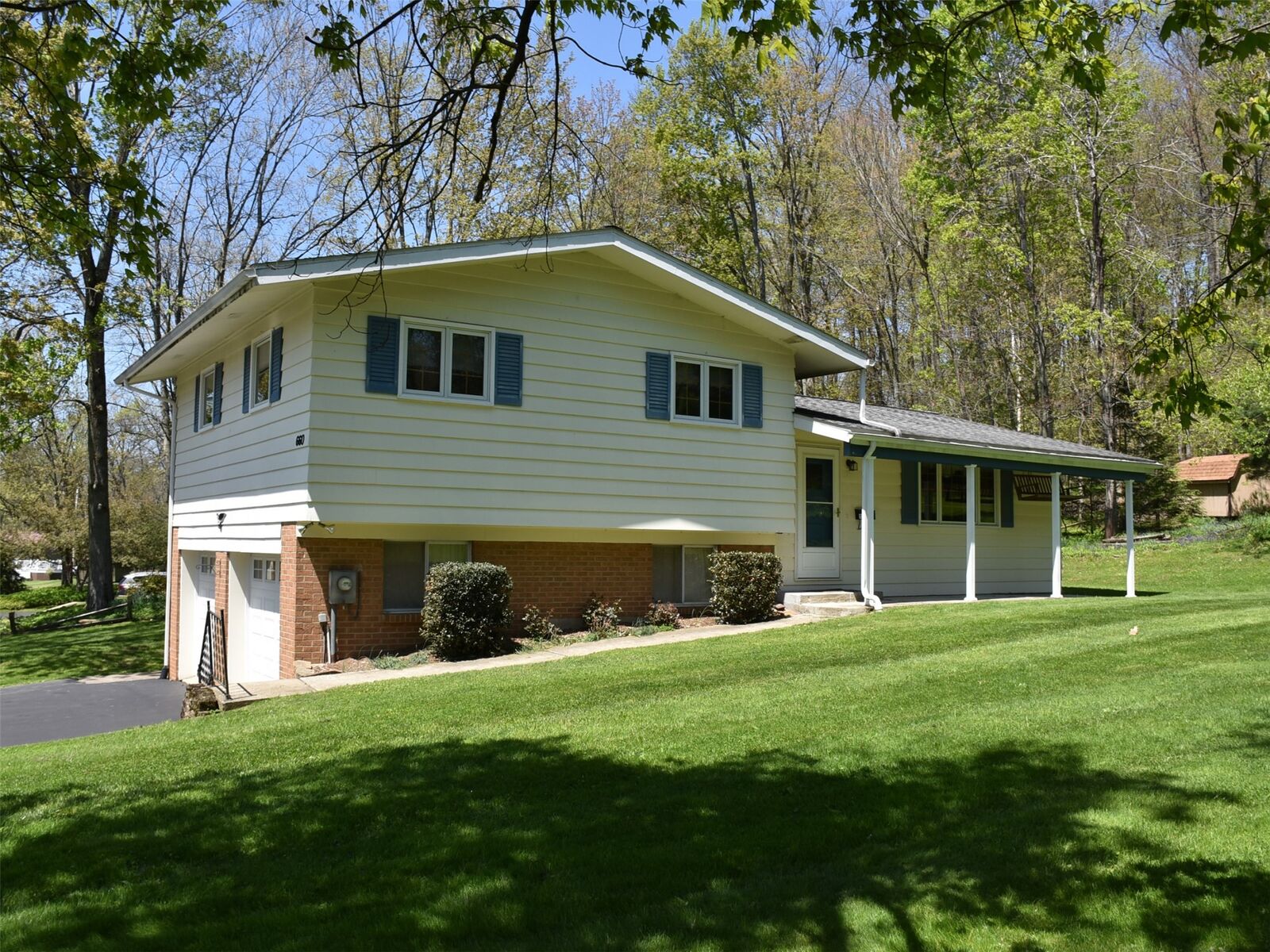 Property Photo: 660 Ellis Avenue PA 16335