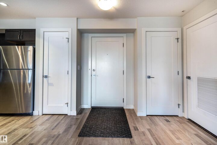 Property Photo:  5029 Edgemont Boulevard NW 109  AB T6M 0S8 