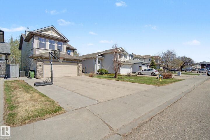 Property Photo:  13536 149A Avenue NW  AB T6V 1M3 