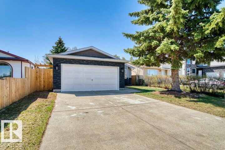 Property Photo:  4209 25 Avenue NW  AB T6L 6B4 