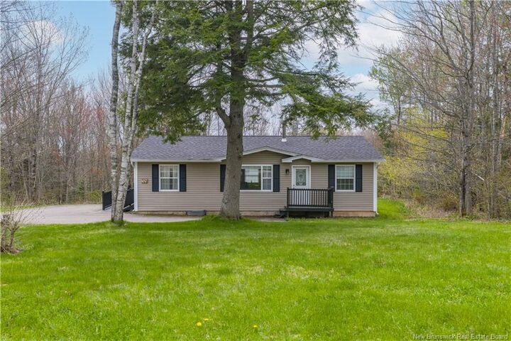 Property Photo:  32 Wildwood Crescent  NB E4G 2K7 