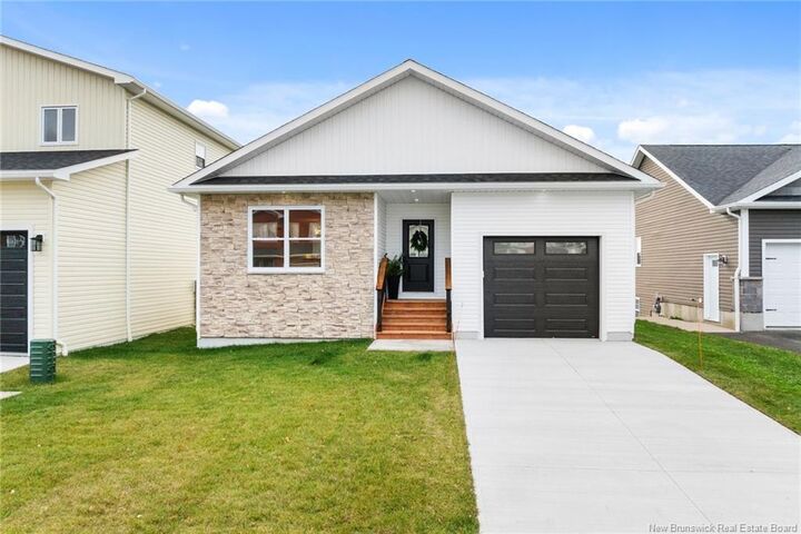 12 Briar Brook Place — photo 1