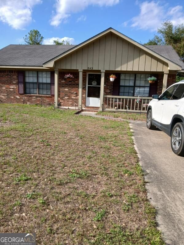 Property Photo:  243 Garden Circle  GA 31313 