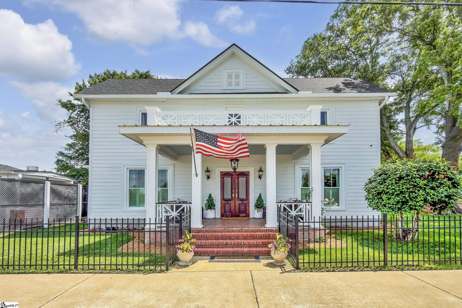 Property Photo:  109 W Curtis Street  SC 29681 
