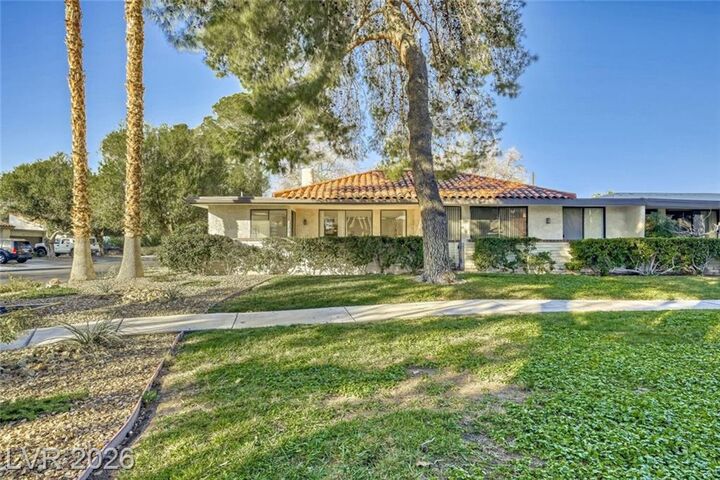 Property Photo: 3464 Pino Circle NV 89121