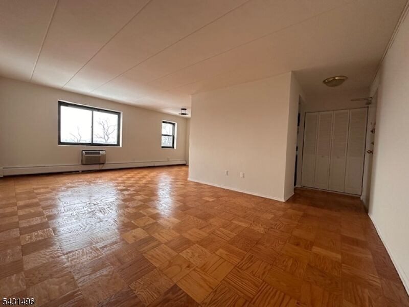 Property Photo:  77 Prospect Ave H  NJ 07601 