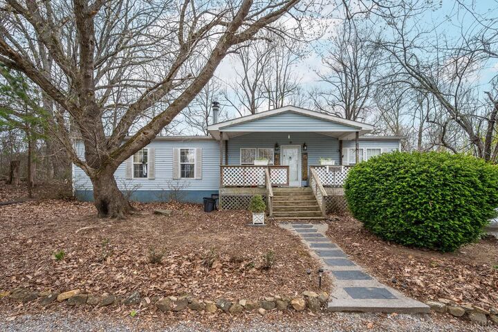Property Photo:  4400 Murray Hollow Road  VA 24174 