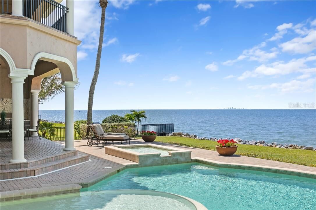 Property Photo:  6308 Marbella Boulevard  FL 33572 