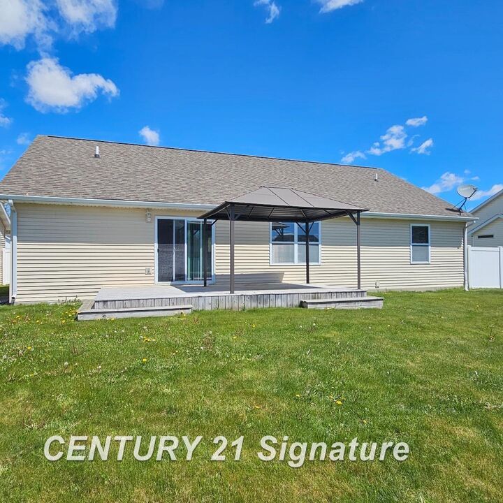 Property Photo:  3891 Mystic Trail  MI 48603 