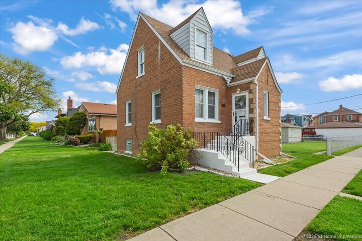 Property Photo:  9359 S Richmond Avenue  IL 60805 