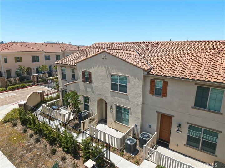Property Photo:  465 N Beechwood  CA 92376 