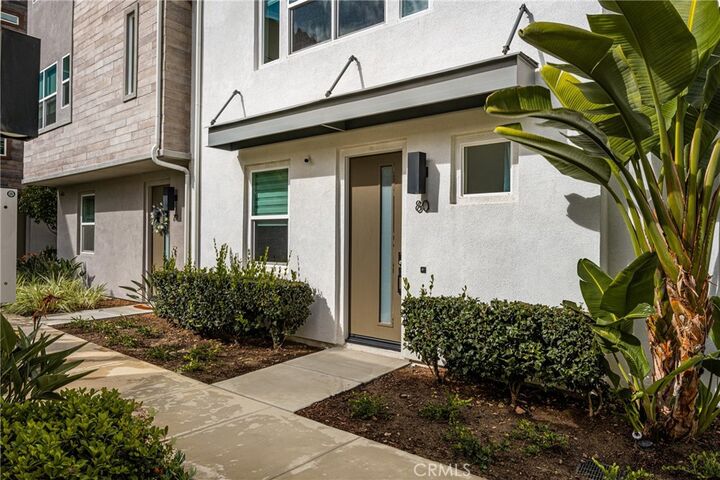 Property Photo:  955 E Mason 80  CA 92805 