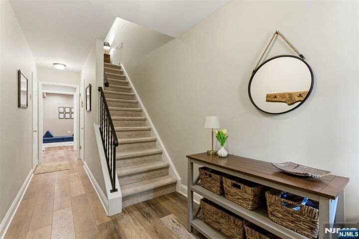 Property Photo:  40 Lexington Lane D  NJ 07480 