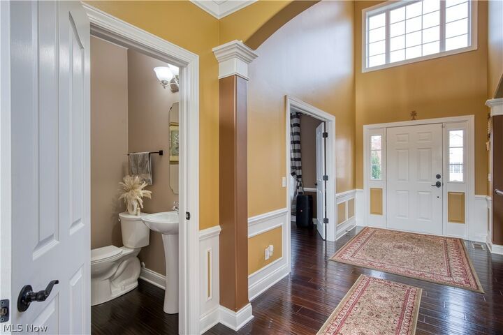 Property Photo: 3082 Willowbrook OH 44202
