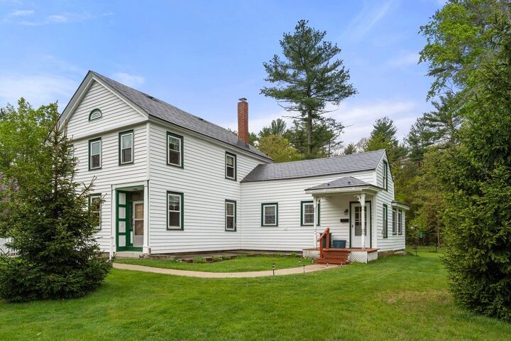 Property Photo:  6 Mammoth Road  NH 03087 