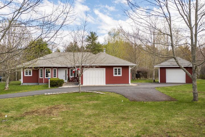 Property Photo:  141 Morris Crescent  NS B4N 0K3 