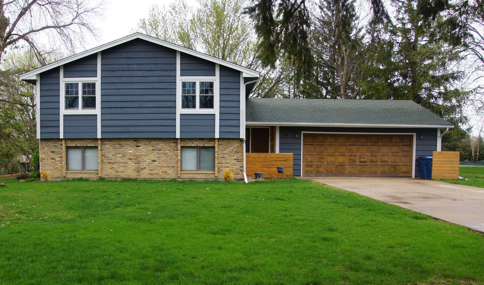 Property Photo:  700 80th Street  MN 55386 