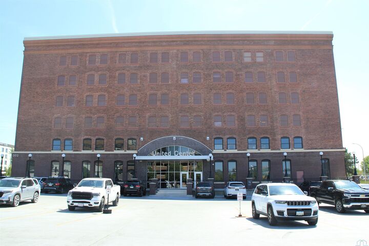 Property Photo:  302 Jones #403  IA 51101 