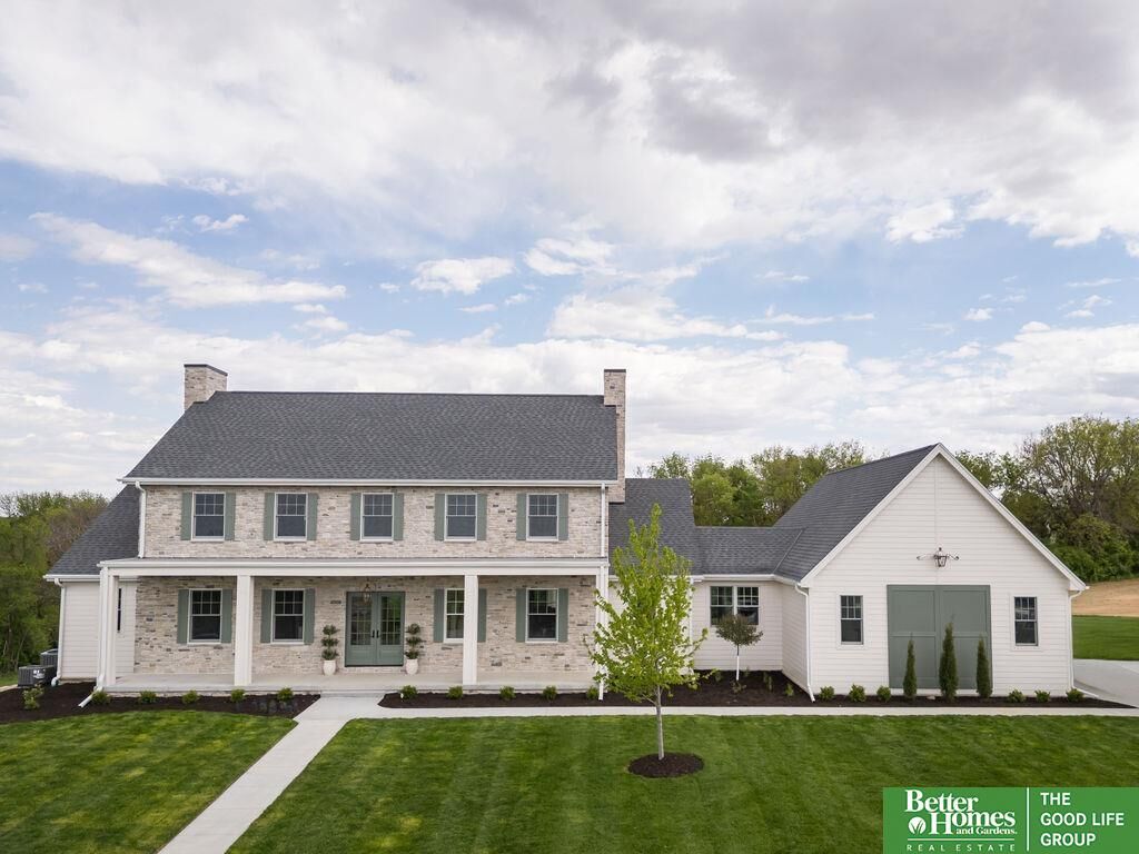 Property Photo:  22569 Crestline Circle  NE 68028 
