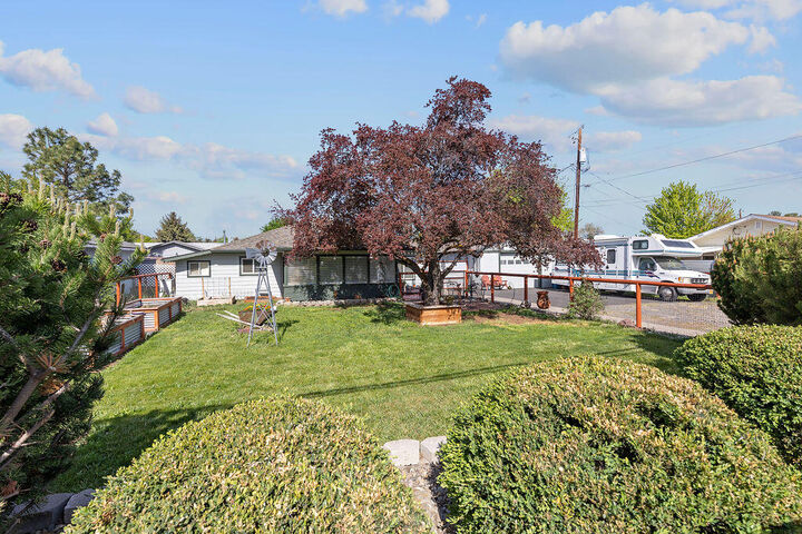 Property Photo:  505 S Main Street  OR 97754 