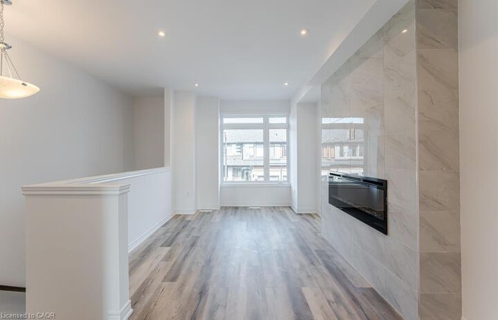 Property Photo:  120 Court Drive 29  ON N3L 0N2 