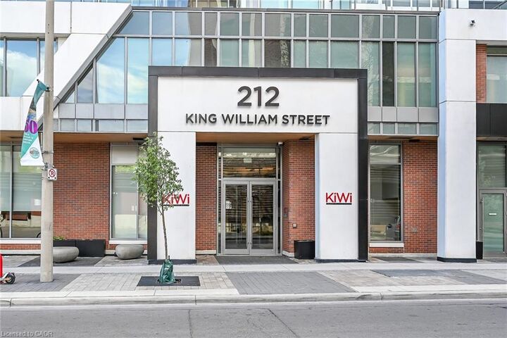 212 King William Street 921 — photo 1