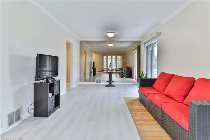 Property Photo:  32 Christina Crescent  ON M1R 4H6 