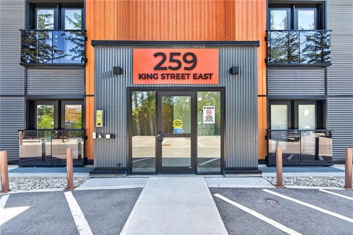 Property Photo:  259 King Street E 0B  ON L9G 1L9 