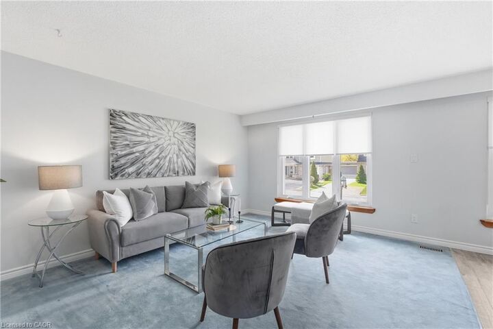 Property Photo:  13 Ferndale Crescent  ON L6W 1G1 