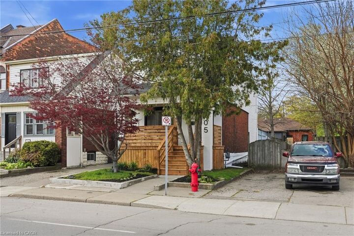 Property Photo:  205 Locke Street N  ON L8R 3B1 