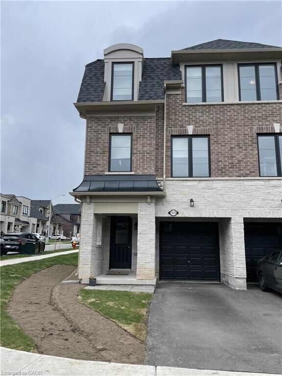 Property Photo:  1373 Almonte Drive  ON L7P 0V8 