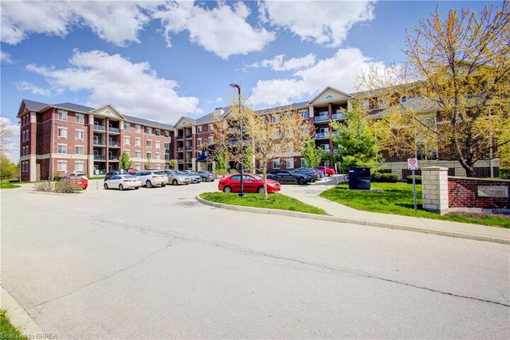 Property Photo:  1440 Gordon Street 316  ON N1L 1C8 