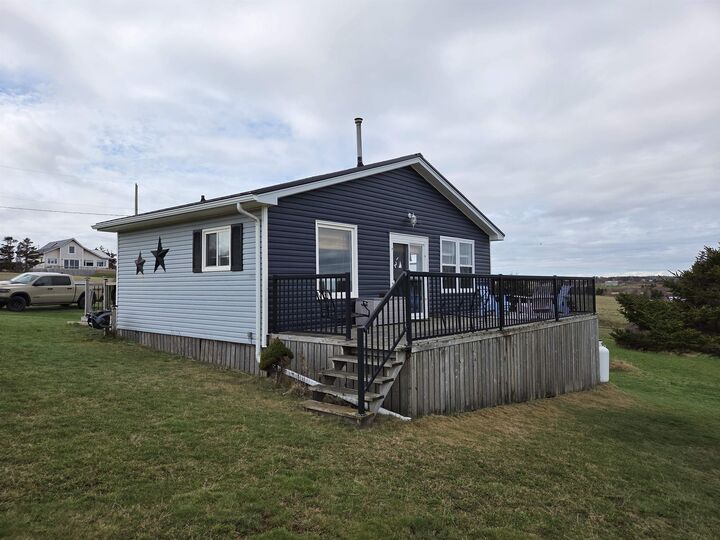 Property Photo:  11 Vivian Ave  PE C0B 1M0 