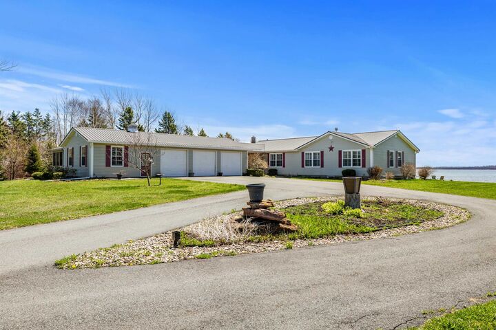 Property Photo:  1111 McInnis Point Road  PE C0A 2E0 