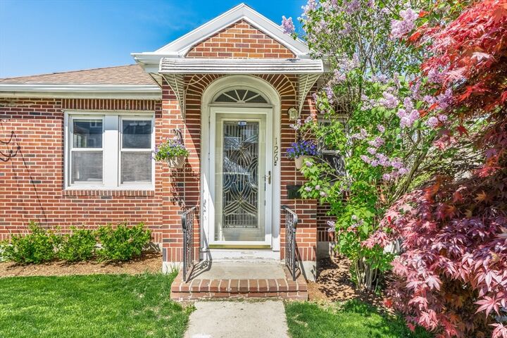 Property Photo:  126 Fern Rd  MA 02155 