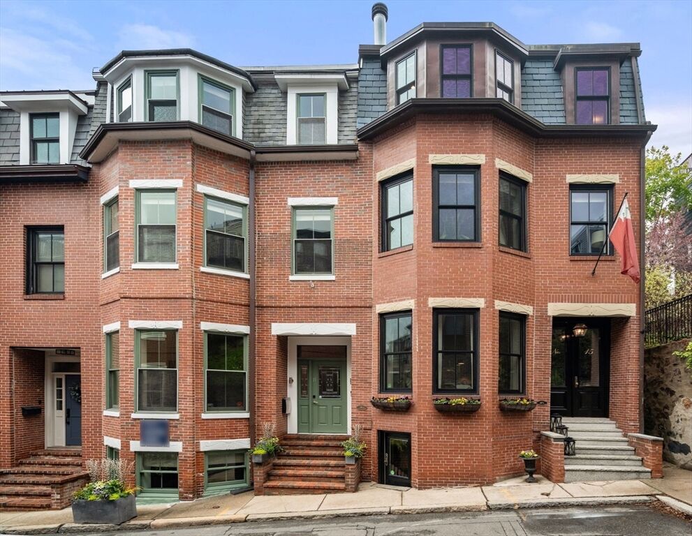 Property Photo:  15 Lawnwood Place  MA 02129 